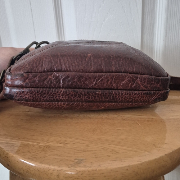 Duluth Trading Company Brown Lifetime Leather Dual Zip Wallet Crossbody Purse - Picture 6 of 14